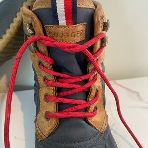 Tommy Hilfiger Navy, Tan and Red Lace Waterproof Winter Boot
